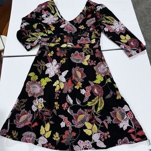 Title Nine Dress XS Patchwork V-neck Pocket Stretch Empire Waist Dark Floral
